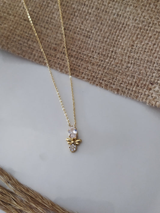 TAŞLI ARI CHARM KOLYE