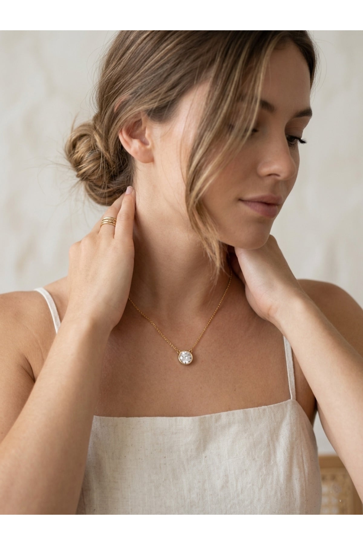 TEK TAŞ KADIN CHOKER KOLYE