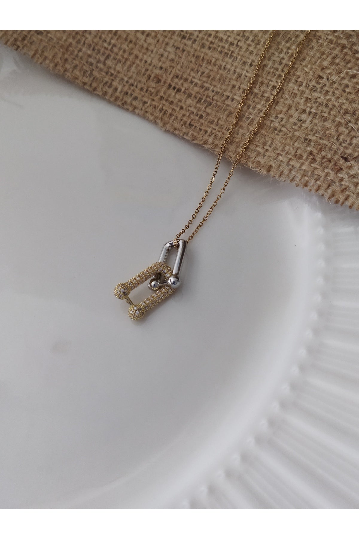 ÇELİK CHARM TAŞLI KOLYE