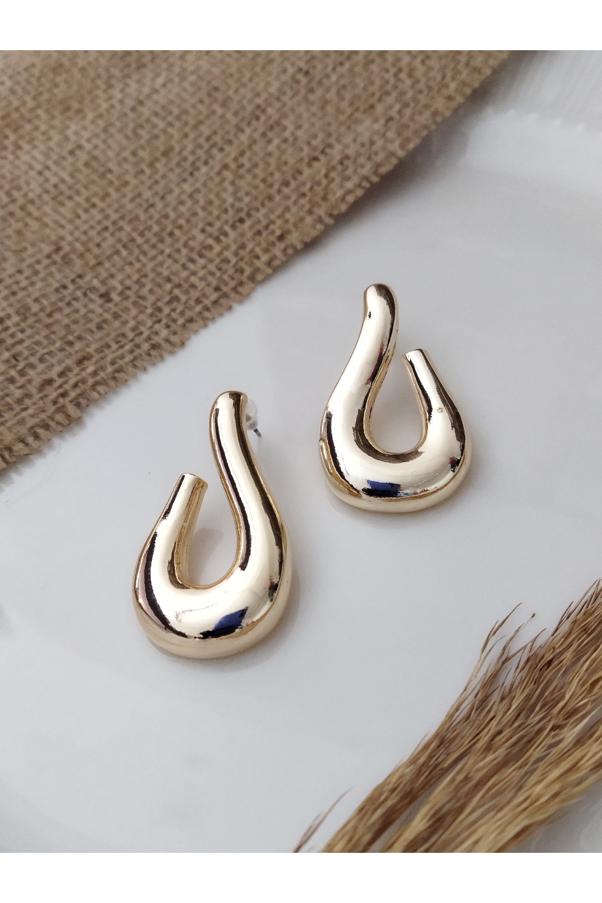 GOLD DOĞAL FORM BURGU KÜPE