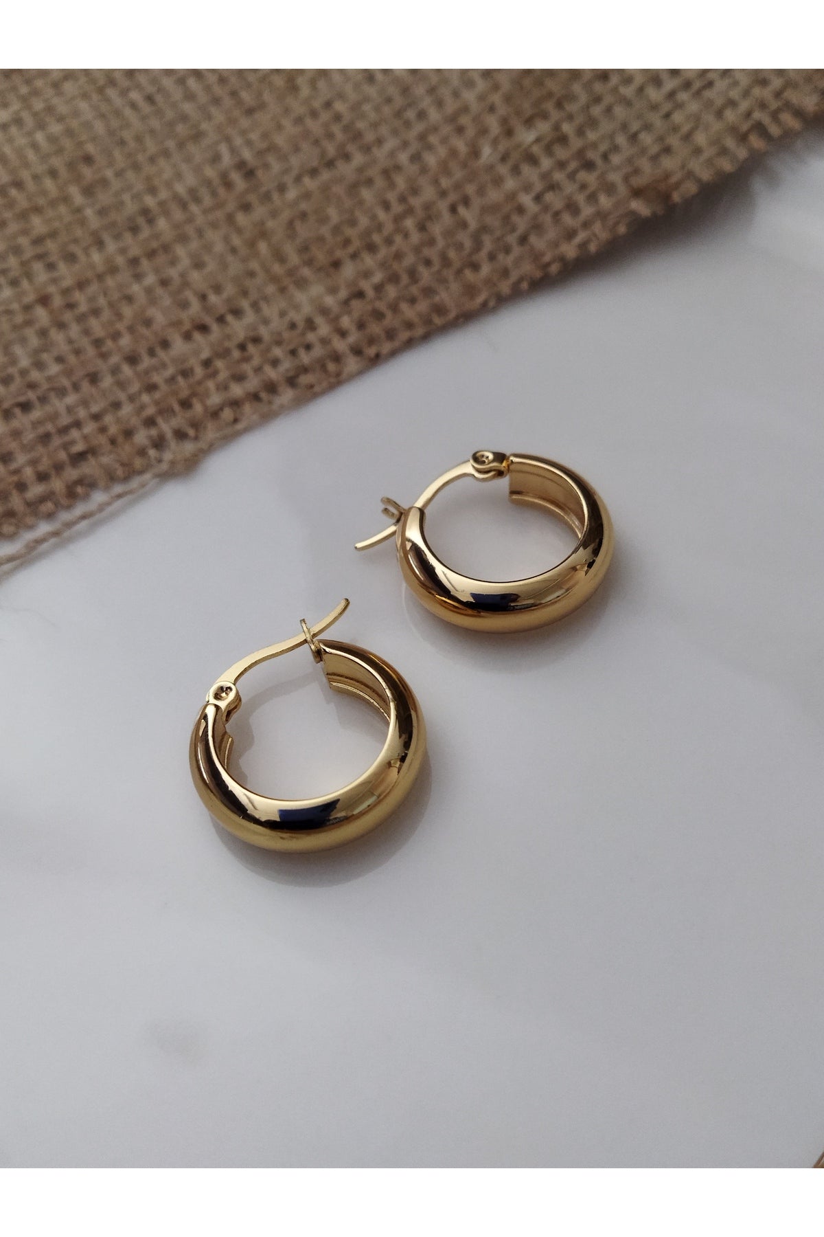 GOLD DOLGULU HALKA KÜPE