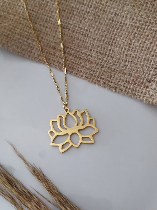 Lotus Çiçeği Çelik Kadın Kolye
