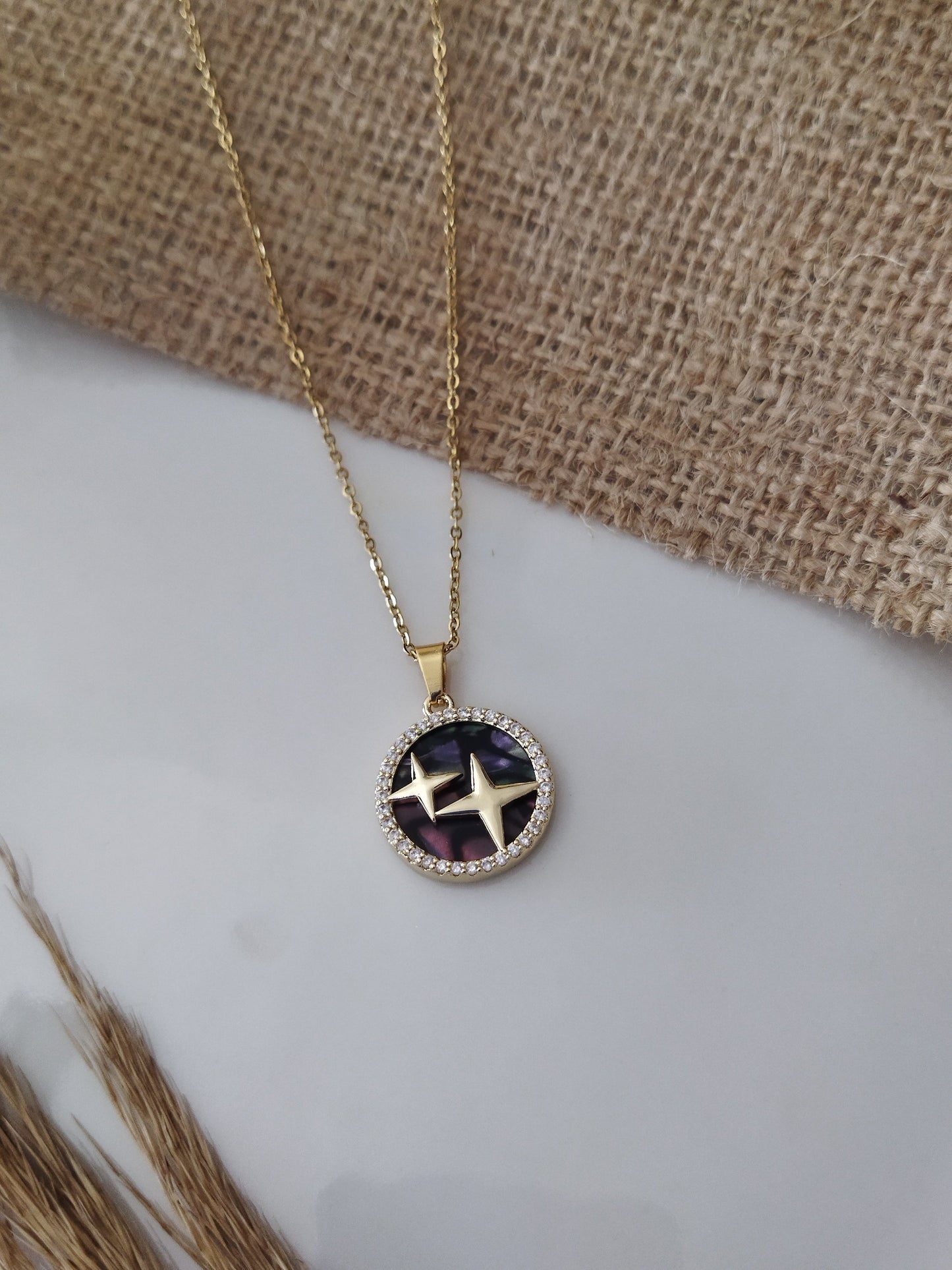 ÇELİK SEMBOL CHARM KADIN KOLYELER