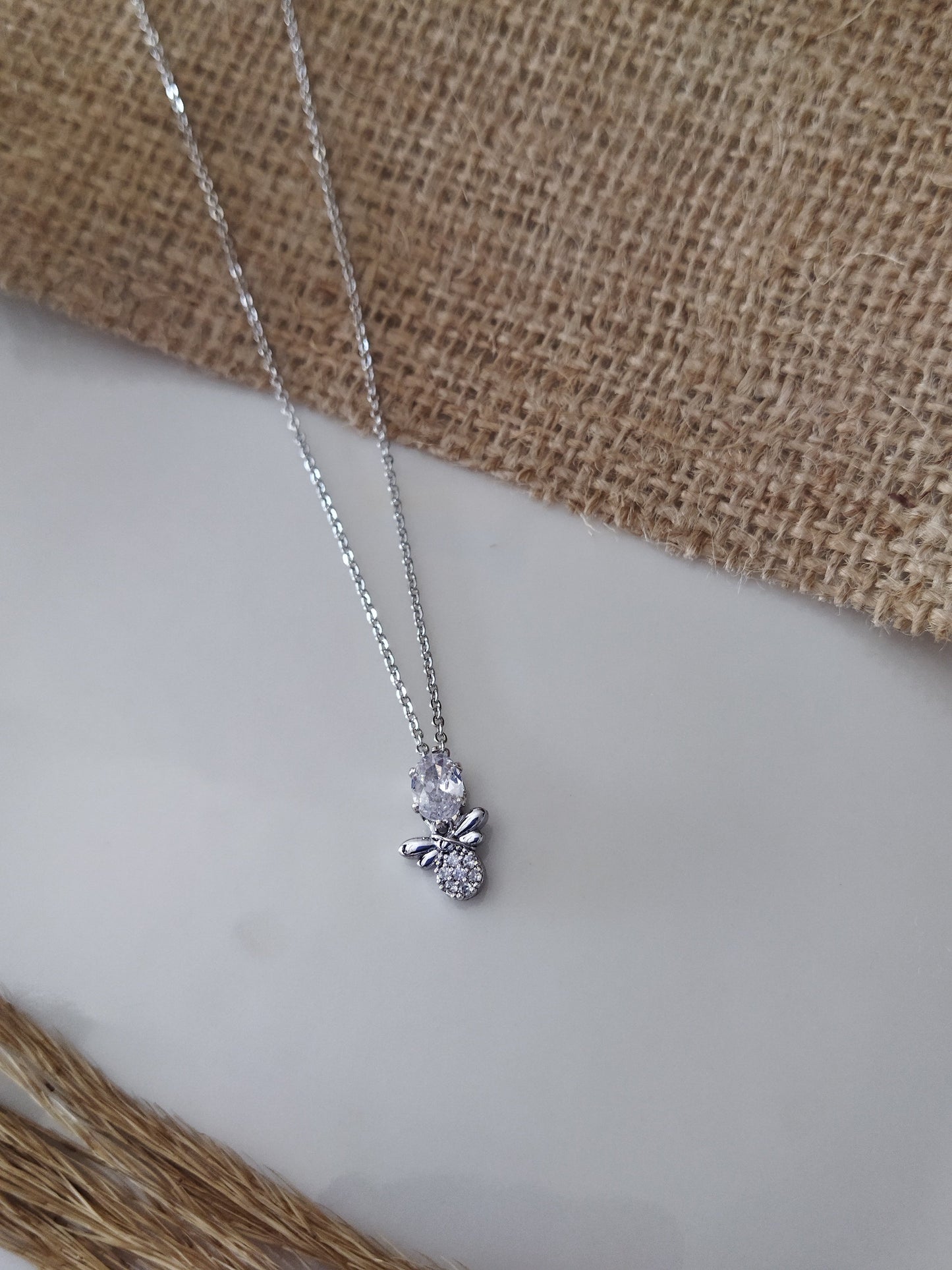 ÇELİK TAŞLI CHARM KADIN KOLYELER