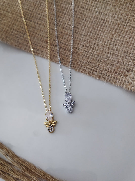 TAŞLI ARI CHARM KOLYE