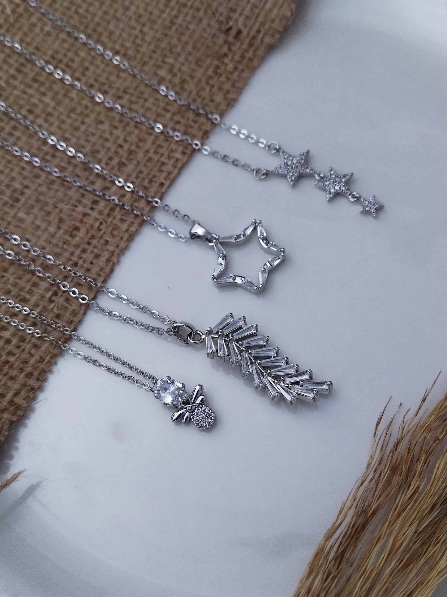 ÇELİK TAŞLI CHARM KADIN KOLYELER