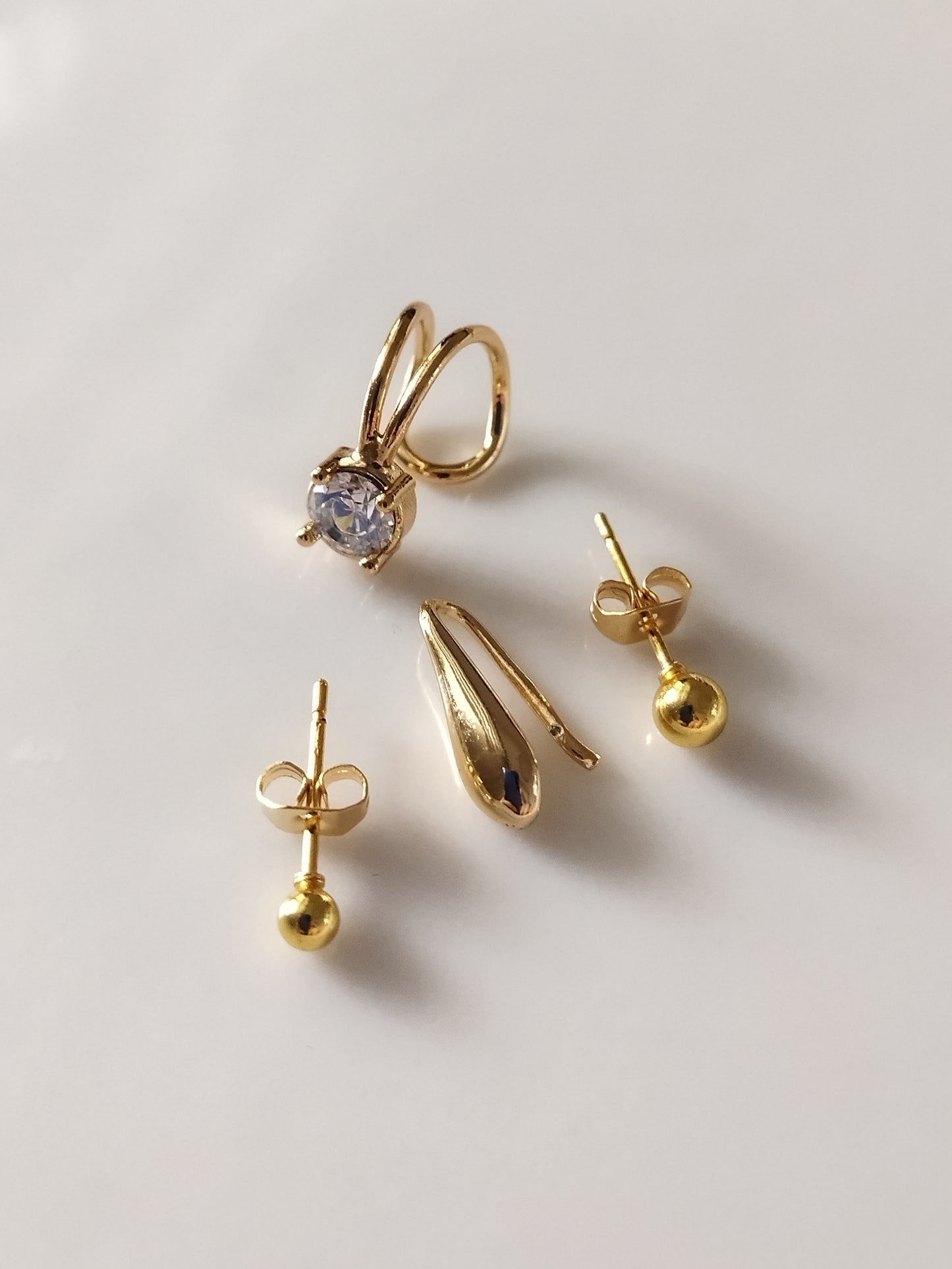4 Parça Stud Küpe Seti - Kıkırdak Küpe - Gold Minimal Küpe - Bronzzara