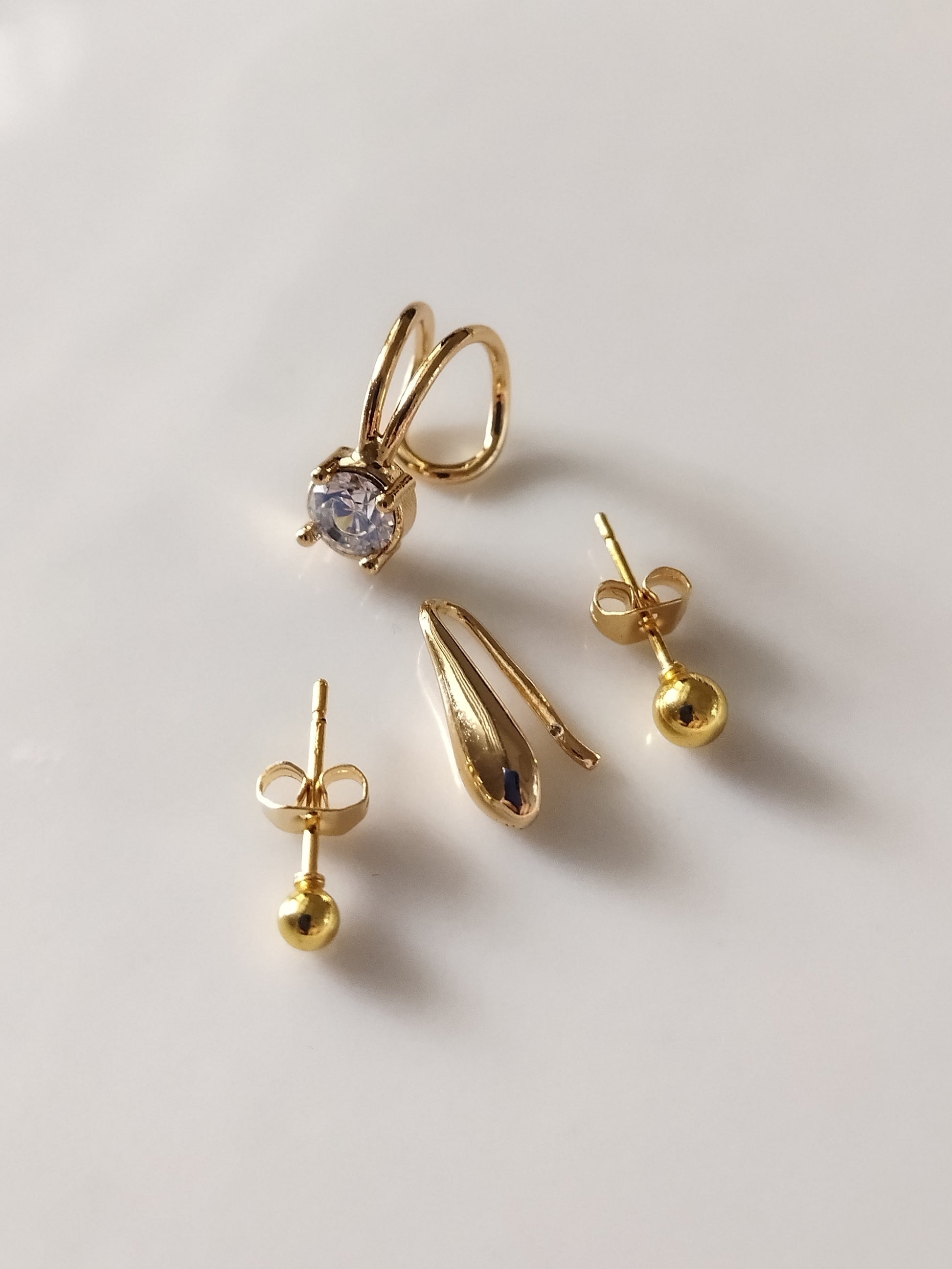 4 Parça Stud Küpe Seti - Kıkırdak Küpe - Gold Minimal Küpe - Bronzzara